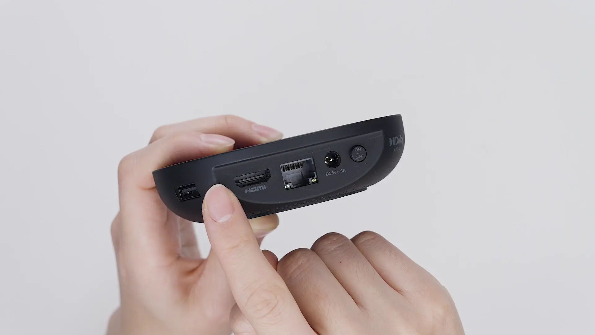 SK브로드밴드 AI5 셋톱박스 후면 포트.webp